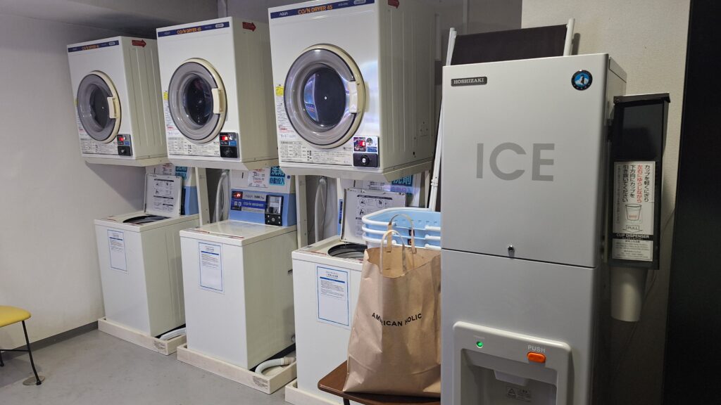 製氷機、洗濯乾燥機