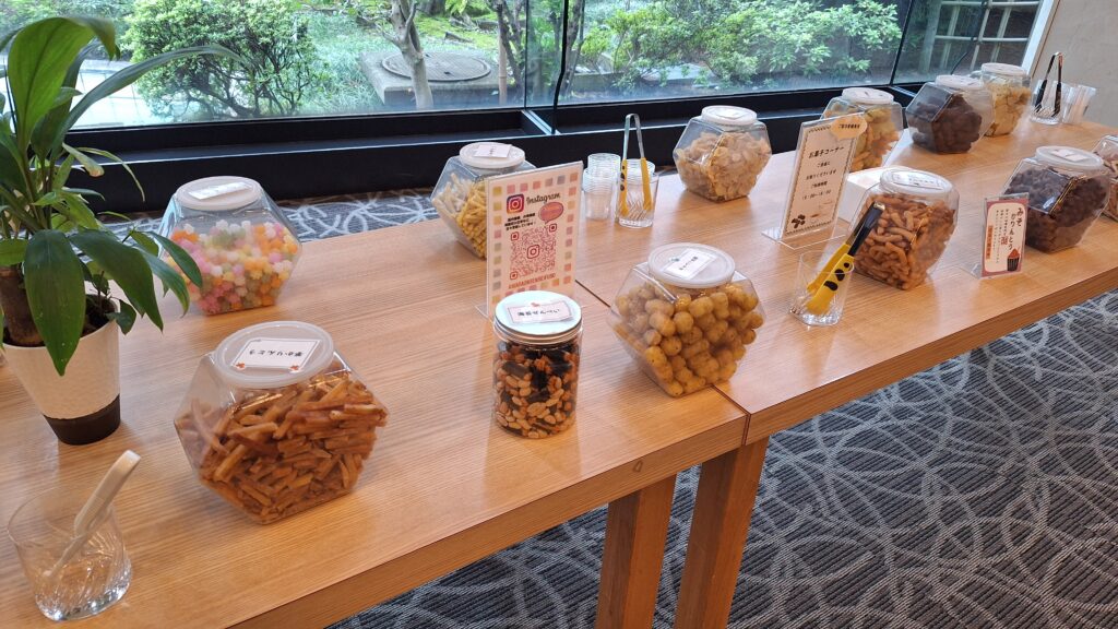 お菓子コーナー